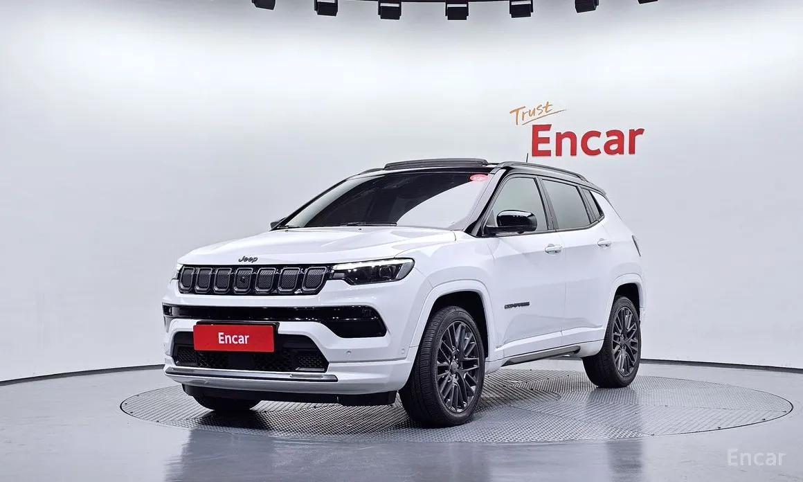 Фото 1 - Jeep Compass