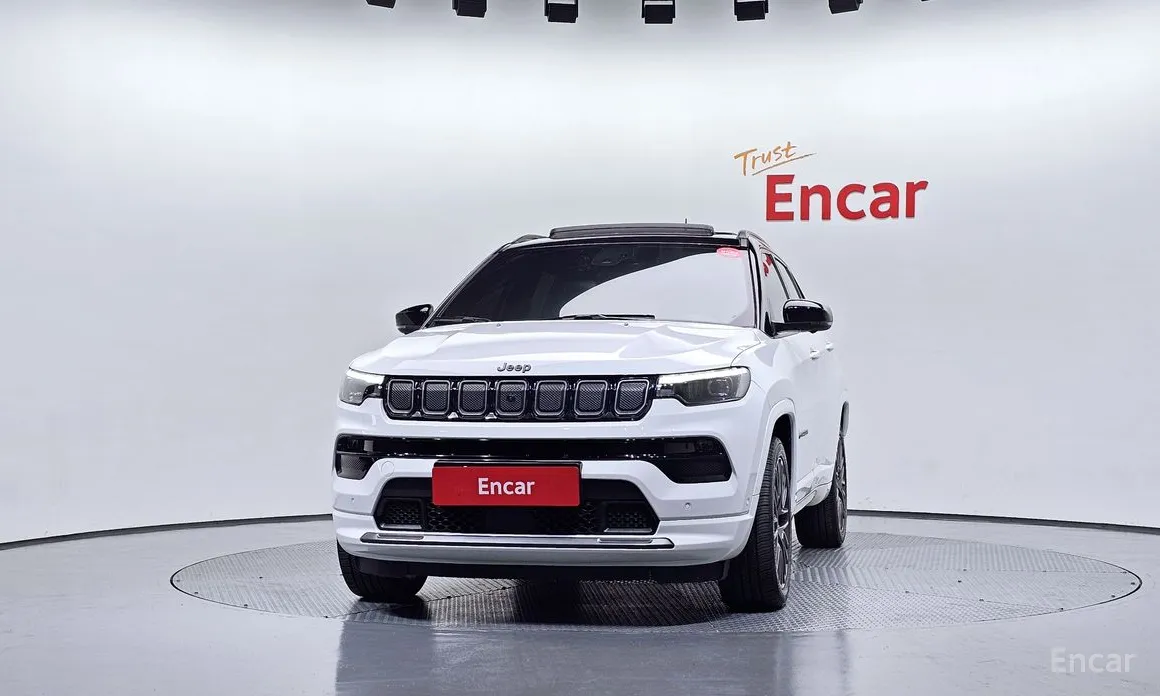 Фото 3 - Jeep Compass