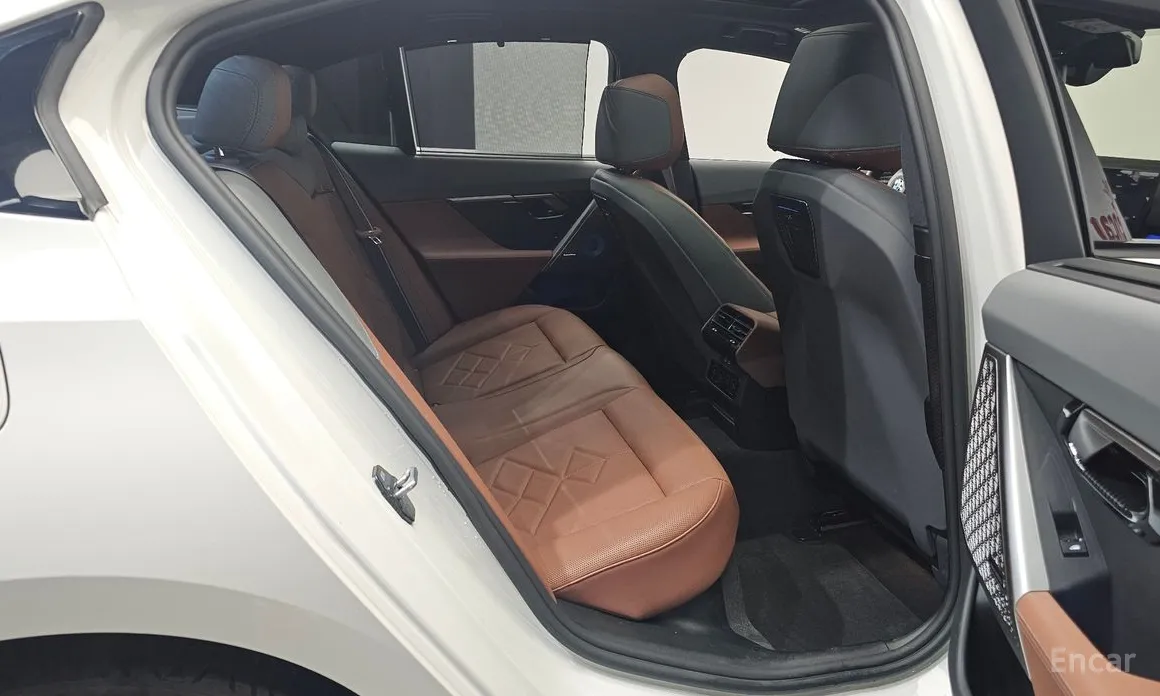 Фото 12 - BMW 5 Series