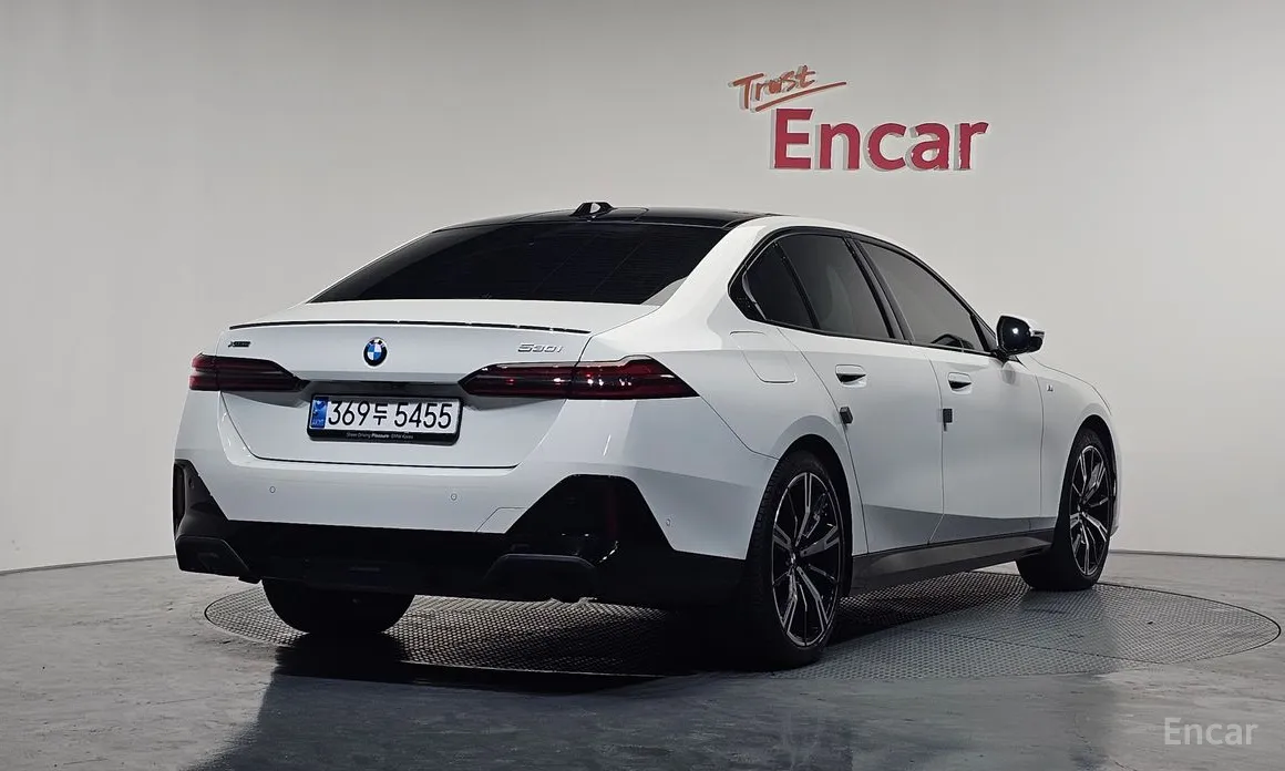 Фото 2 - BMW 5 Series