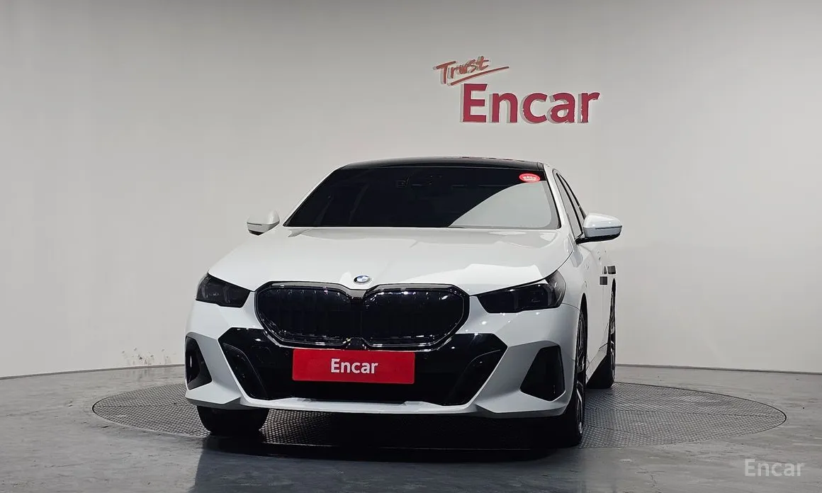 Фото 3 - BMW 5 Series