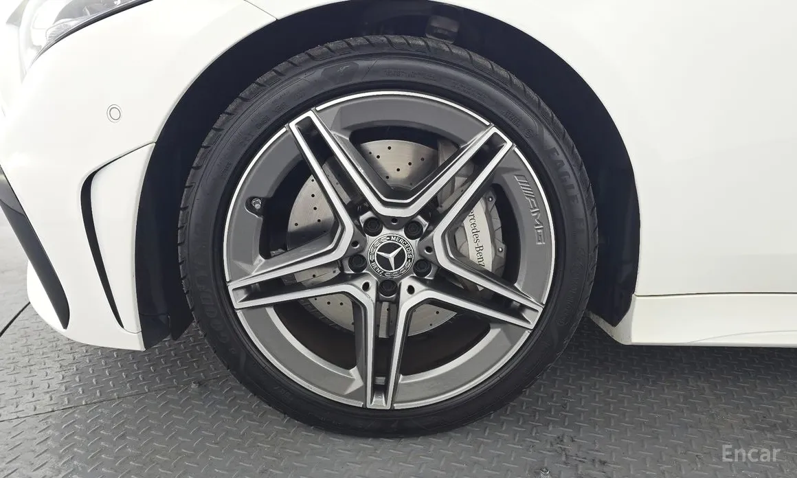 Фото 5 - Mercedes-Benz CLS-Class