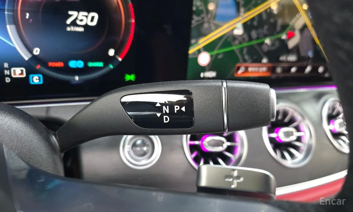 Фото 9 - Mercedes-Benz CLS-Class