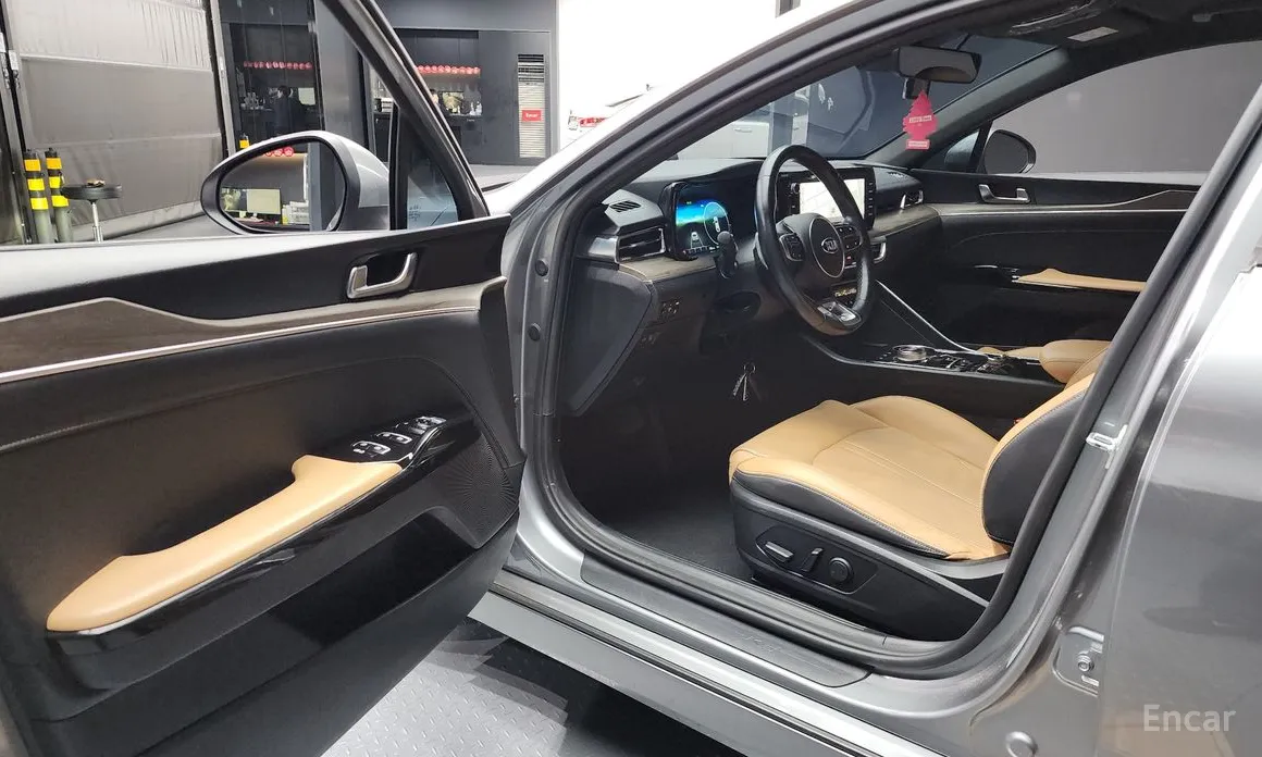 Фото 10 - Kia K5