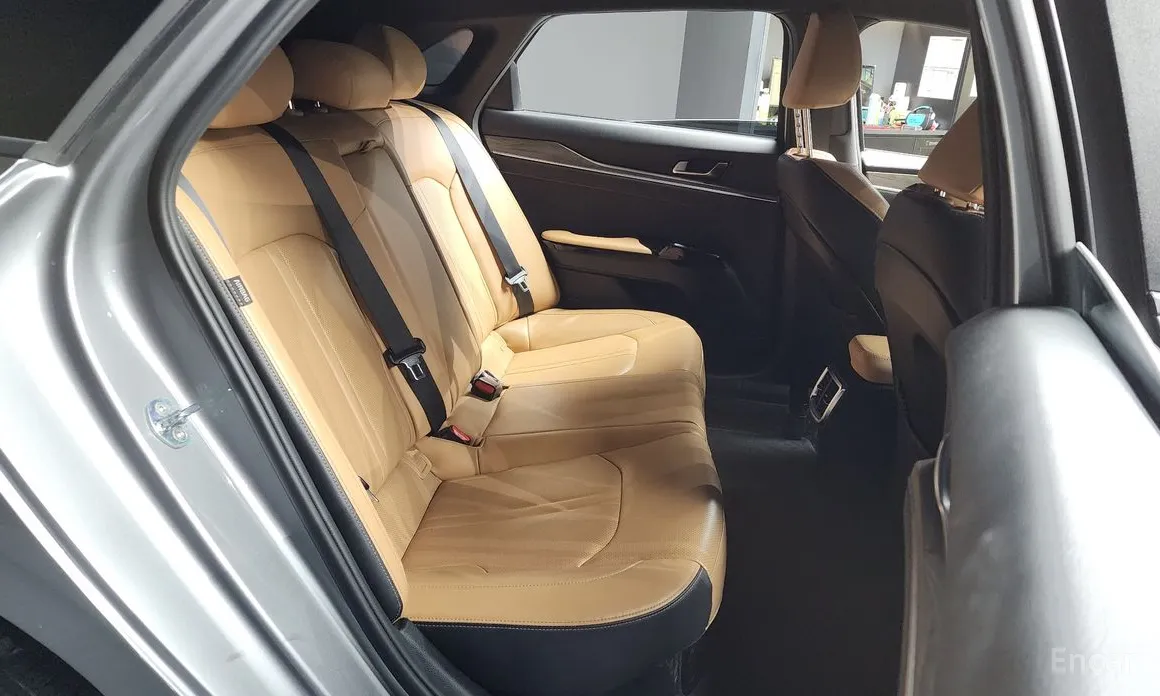 Фото 12 - Kia K5