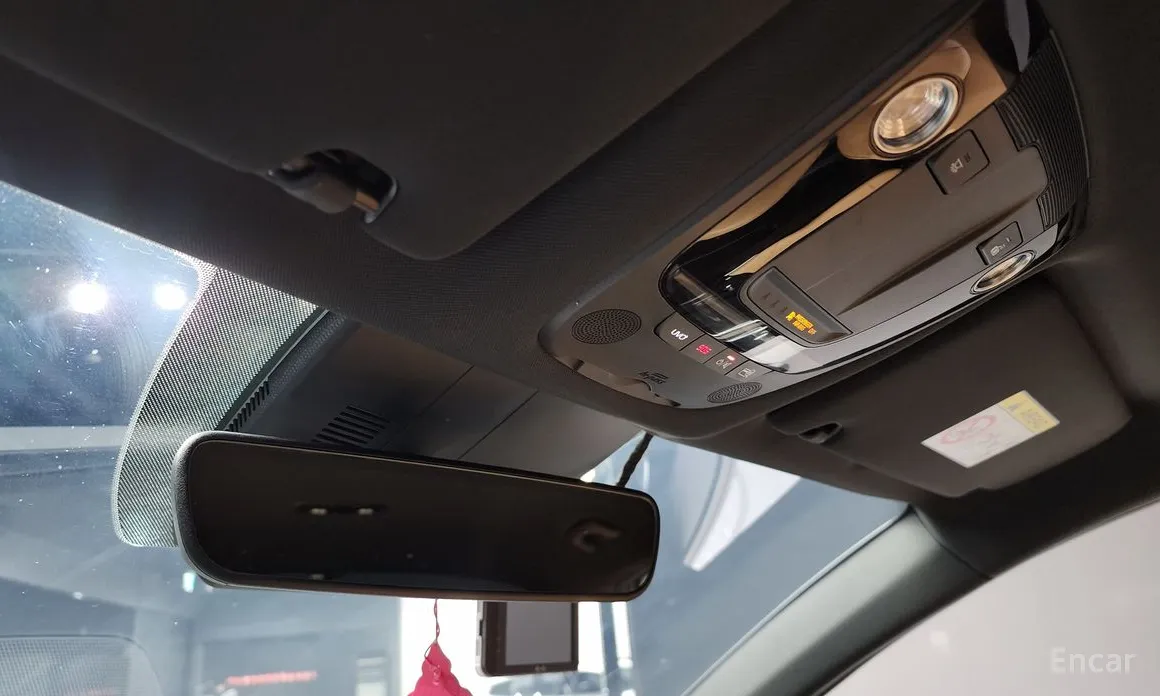 Фото 17 - Kia K5