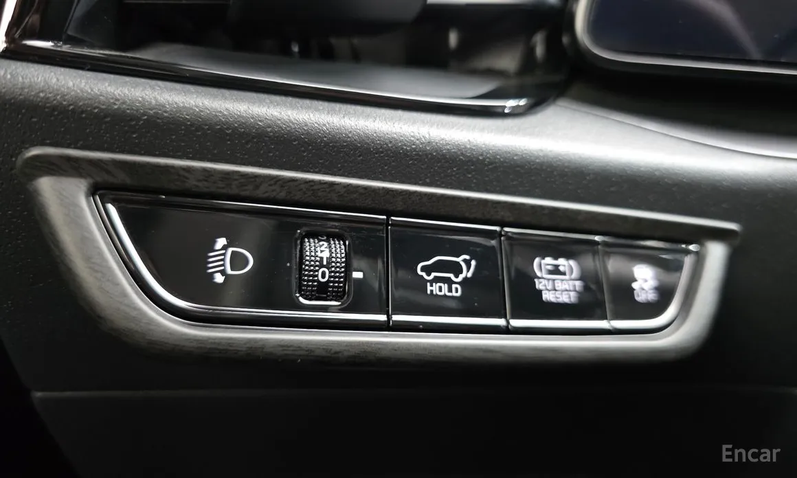 Фото 13 - Kia Niro