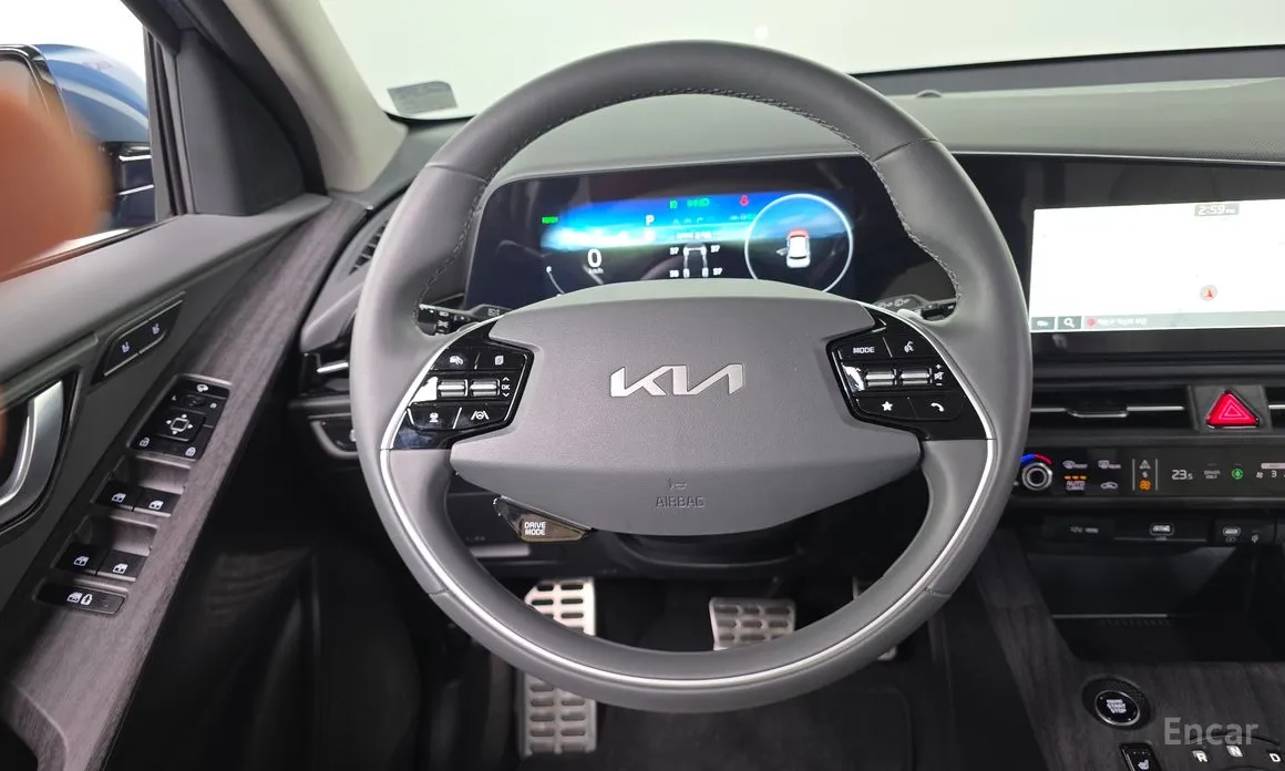 Фото 14 - Kia Niro