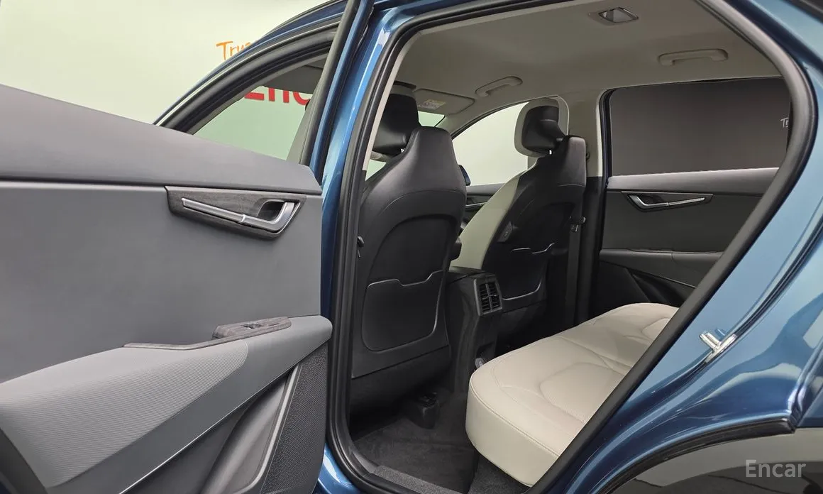 Фото 17 - Kia Niro