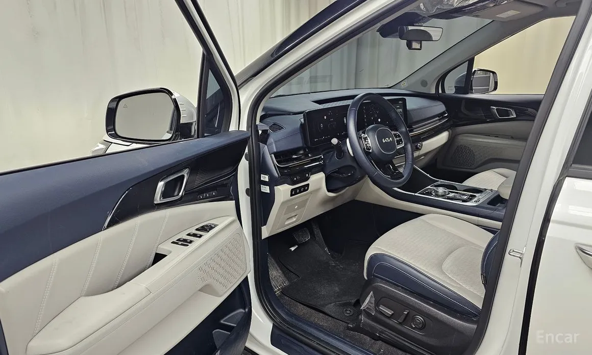 Фото 10 - Kia Carnival