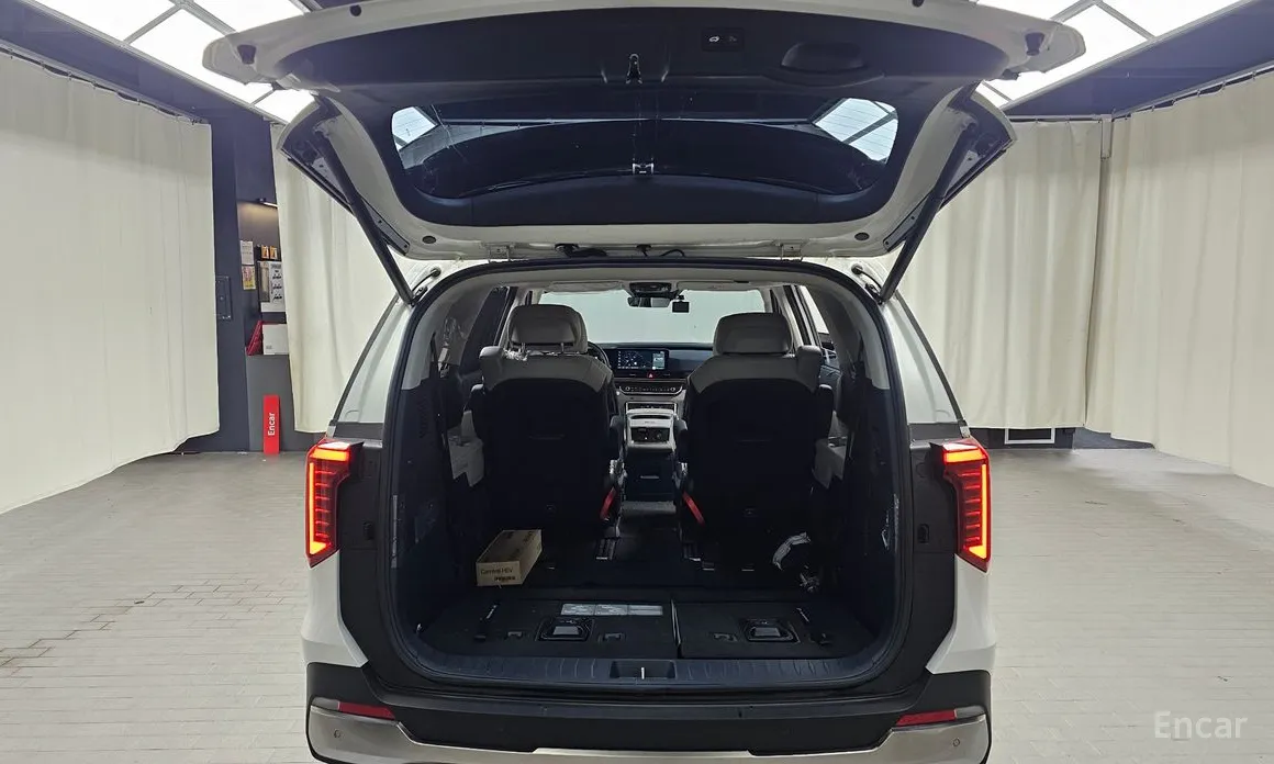 Фото 20 - Kia Carnival