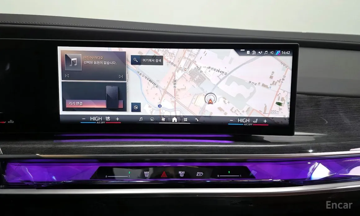 Фото 14 - BMW 7 Series