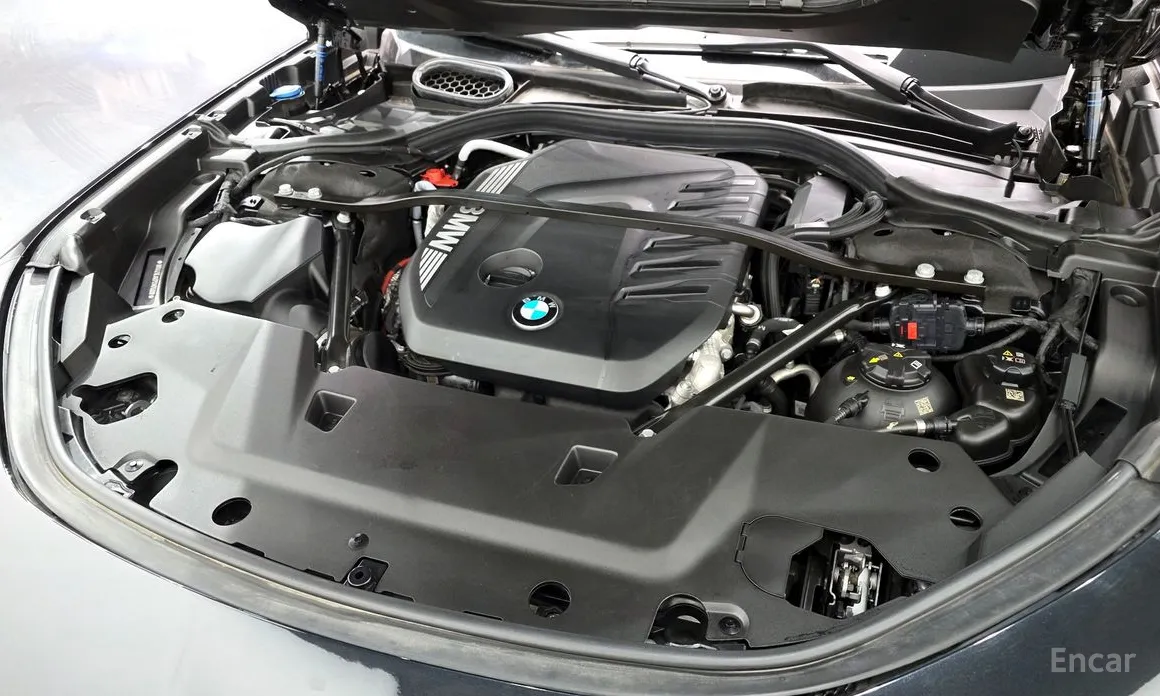 Фото 6 - BMW 7 Series