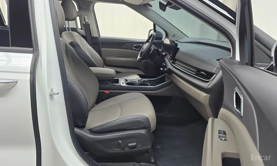 Фото 11 - Kia Carnival