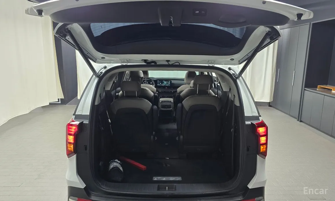 Фото 20 - Kia Carnival