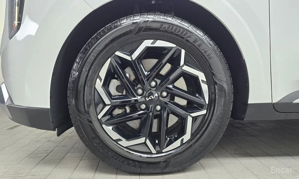 Фото 5 - Kia Carnival