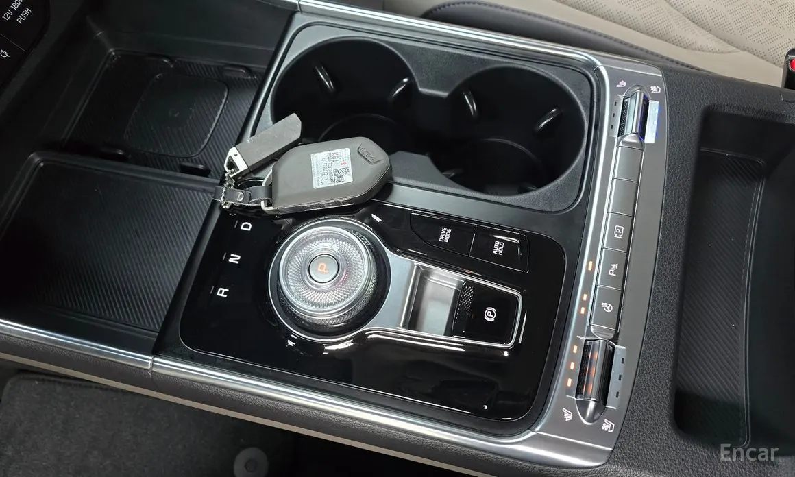 Фото 9 - Kia Carnival