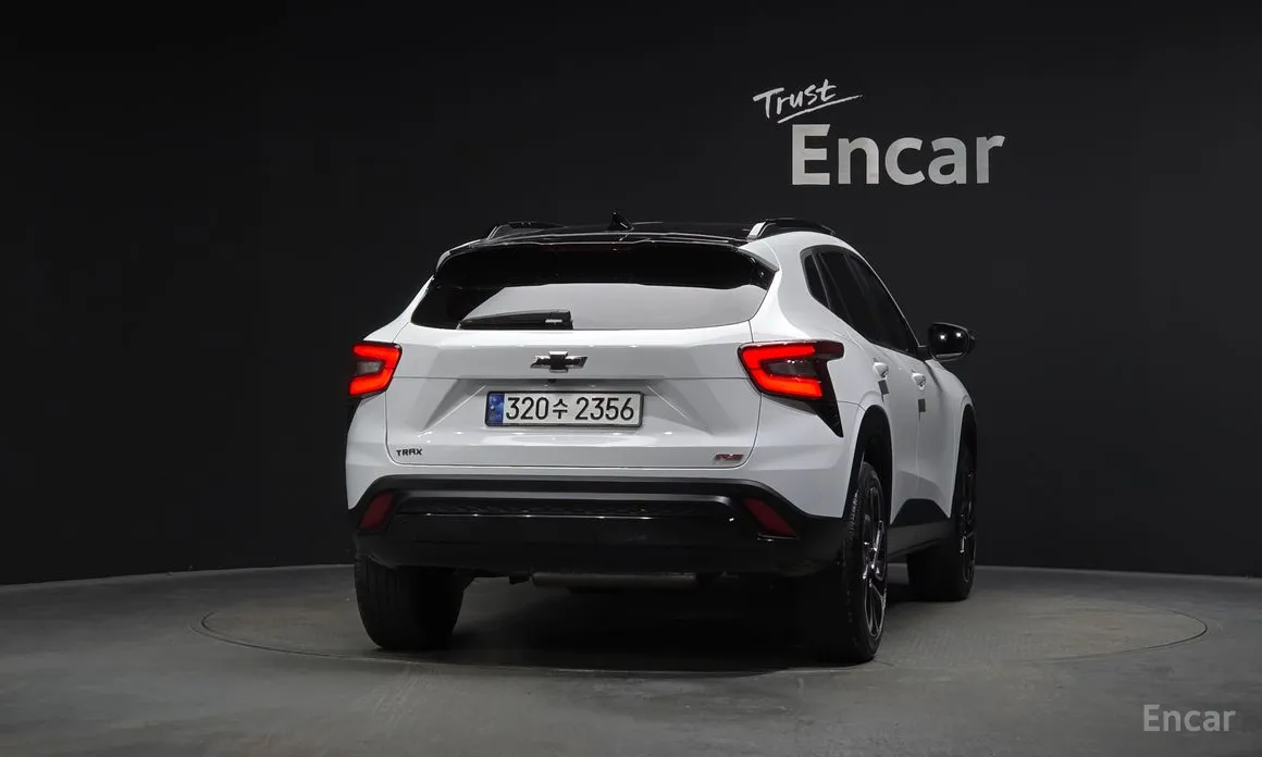 Фото 4 - Chevrolet Trax