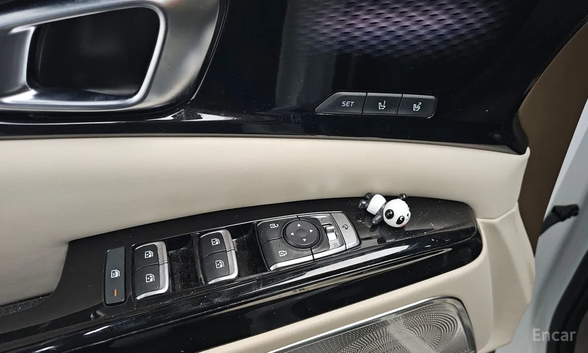 Фото 16 - Kia Carnival