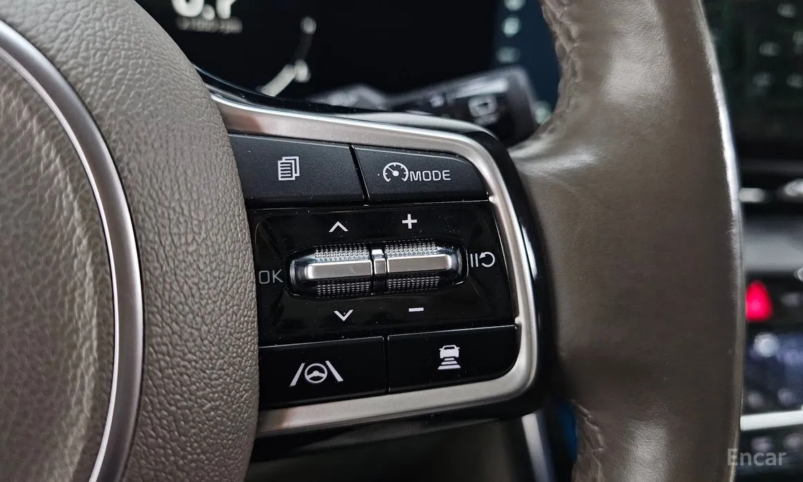 Фото 17 - Kia Carnival