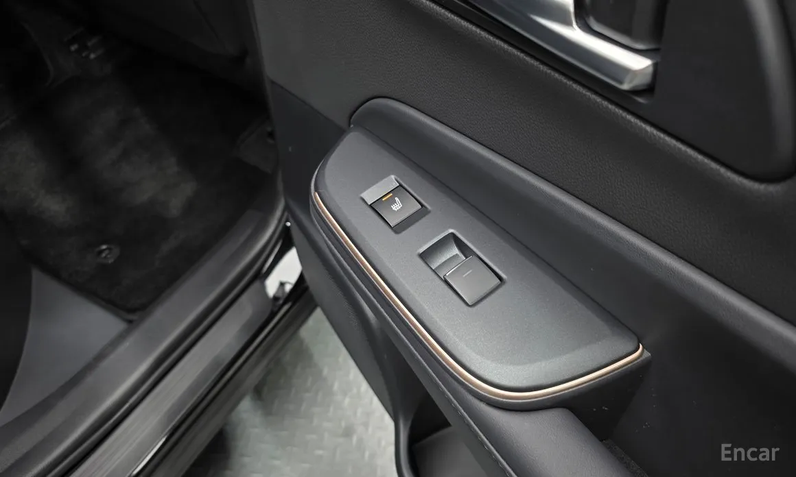 Фото 19 - Toyota Crown