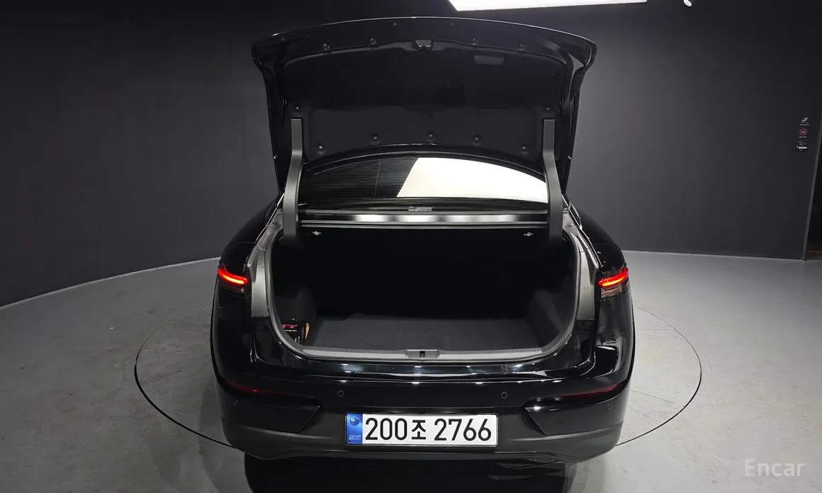 Фото 20 - Toyota Crown