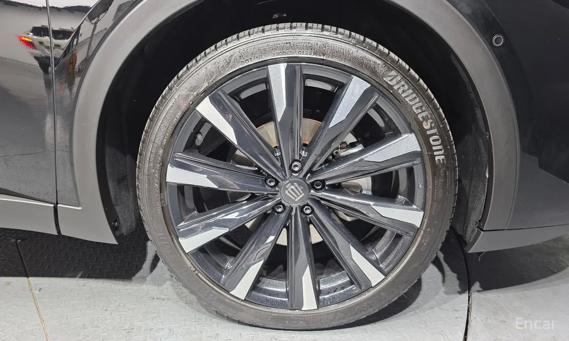 Фото 5 - Toyota Crown