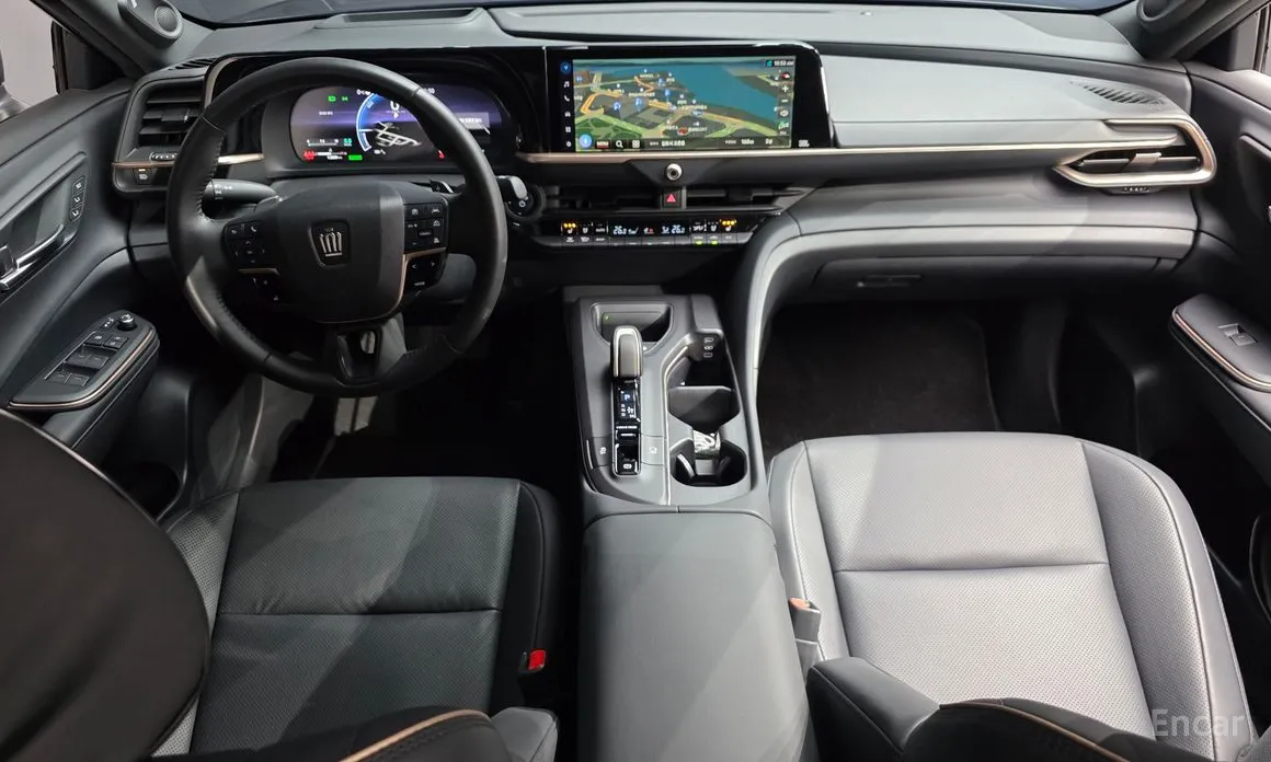 Фото 7 - Toyota Crown