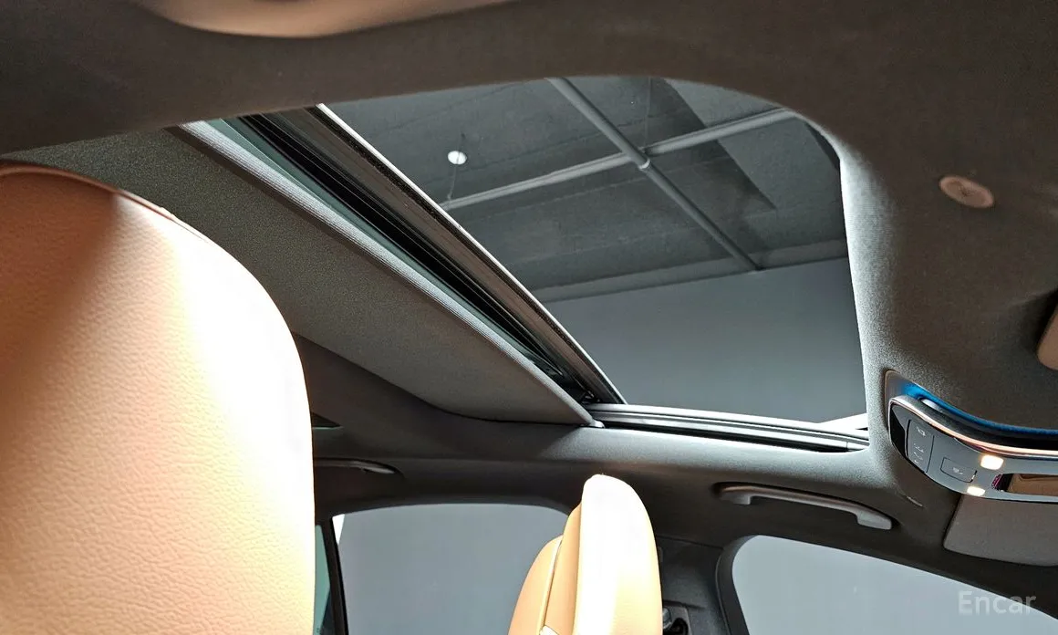 Фото 18 - Mercedes-Benz E-Class