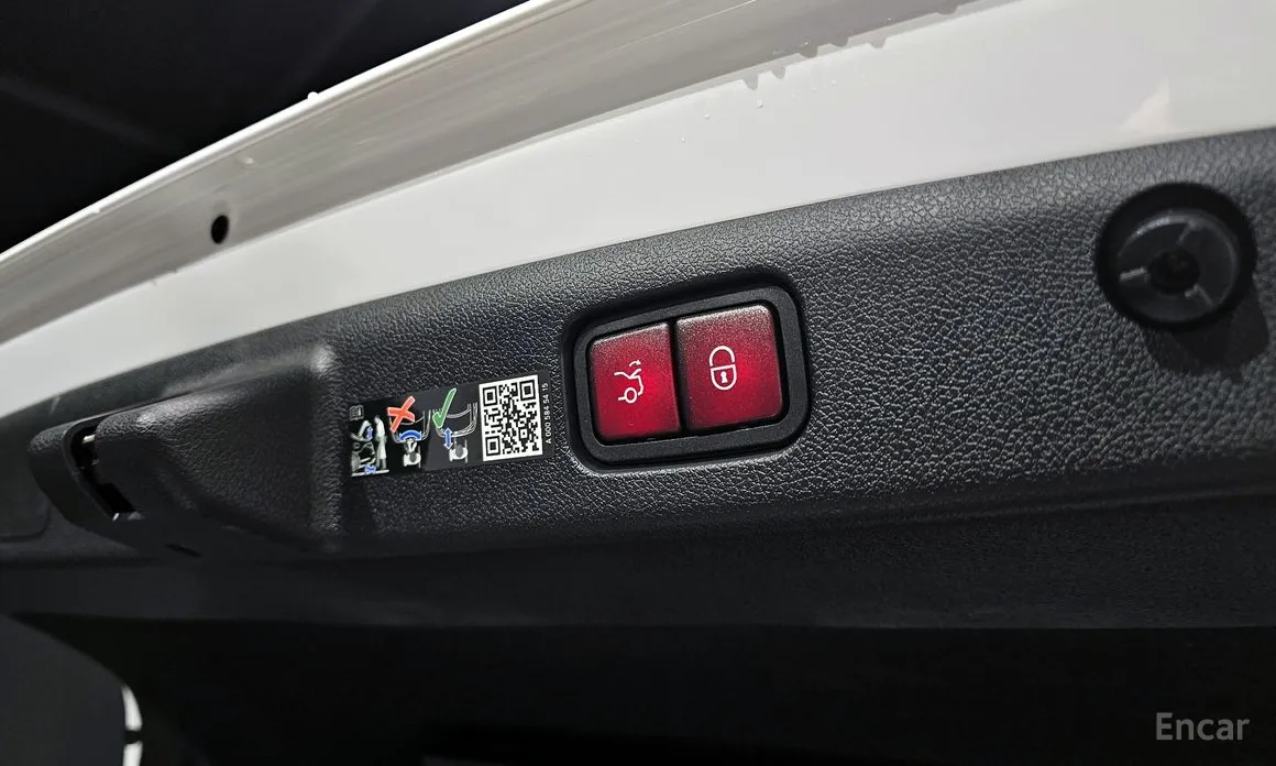 Фото 20 - Mercedes-Benz E-Class