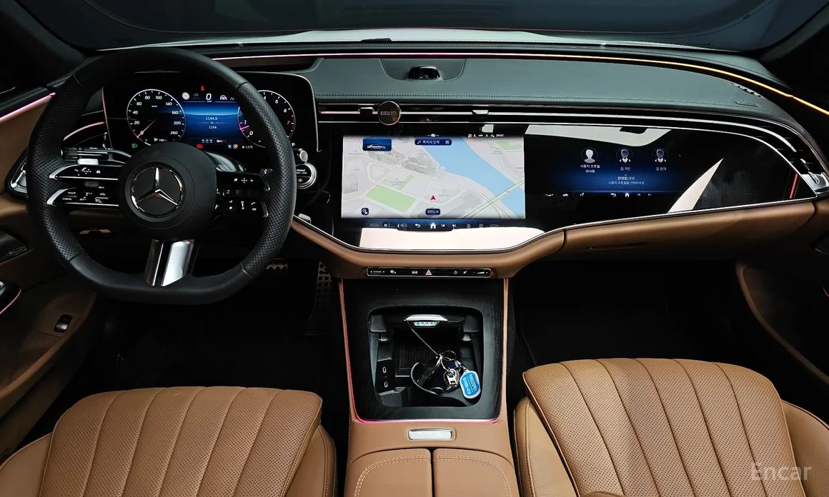 Фото 7 - Mercedes-Benz E-Class