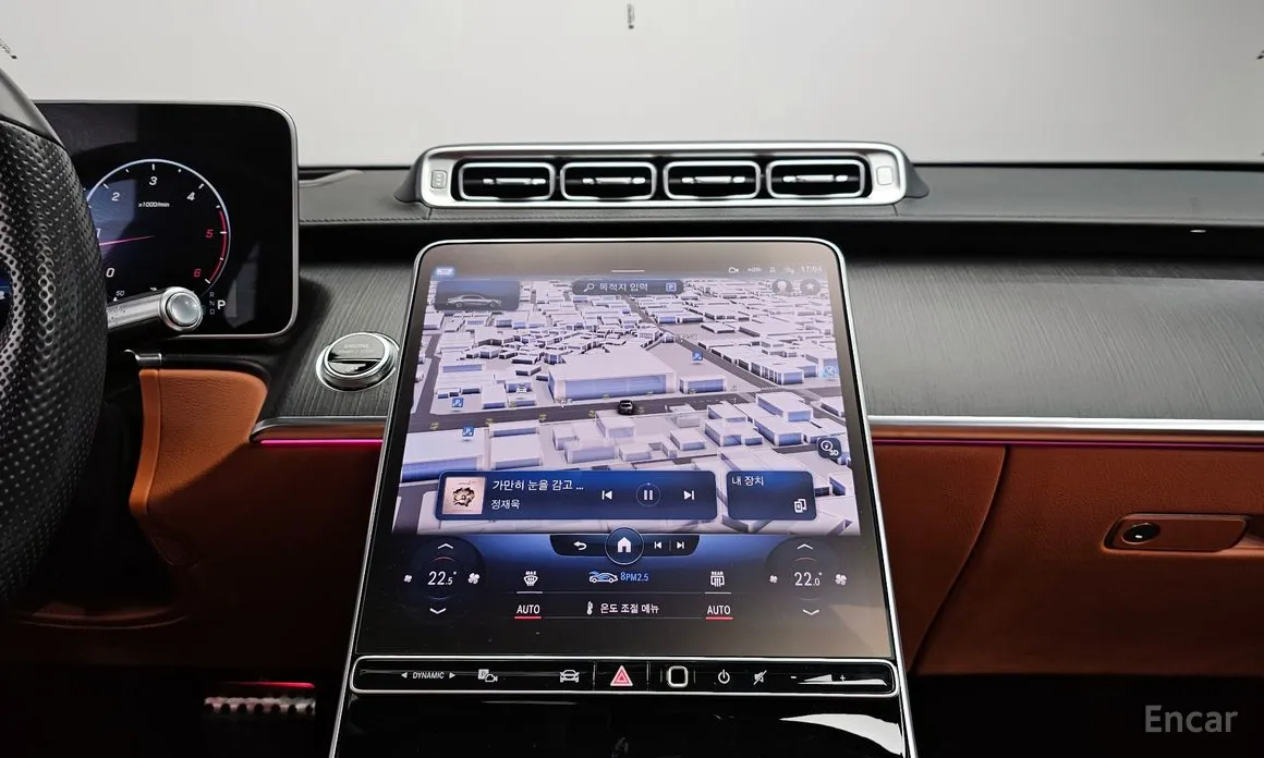 Фото 14 - Mercedes-Benz S-Class