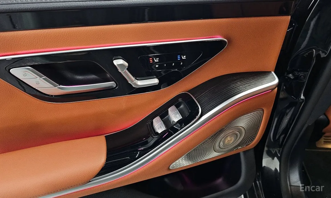 Фото 19 - Mercedes-Benz S-Class