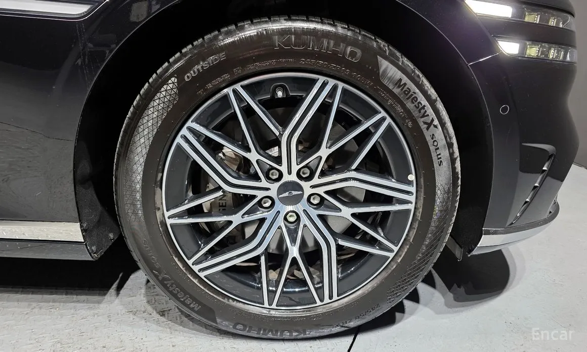 Фото 5 - Genesis G90