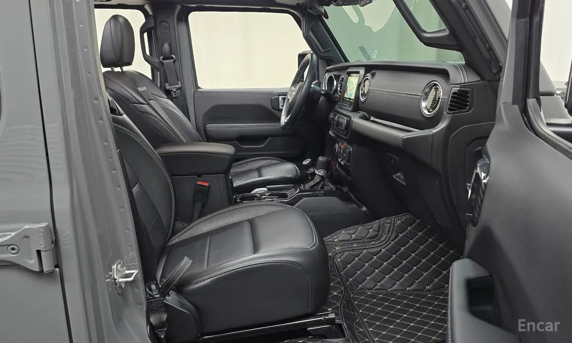 Фото 11 - Jeep Wrangler