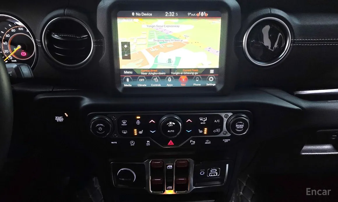 Фото 14 - Jeep Wrangler