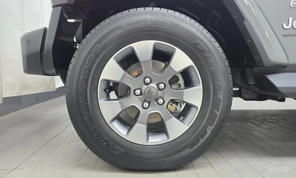 Фото 5 - Jeep Wrangler