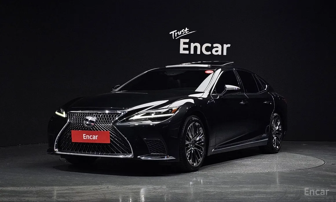 Фото 1 - Lexus LS