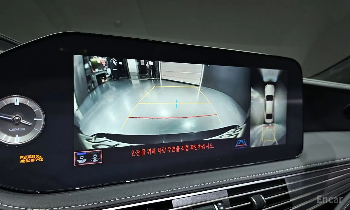 Фото 15 - Lexus LS