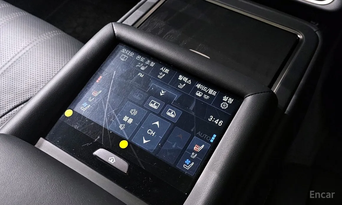 Фото 17 - Lexus LS