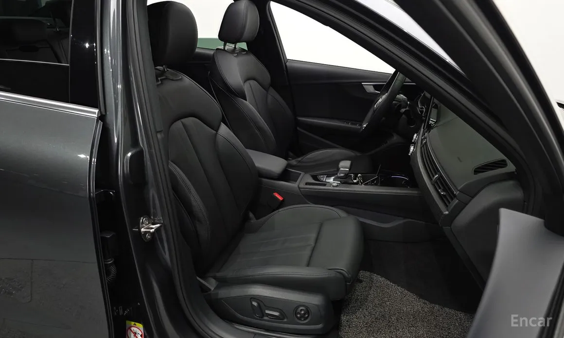 Фото 10 - Audi A4