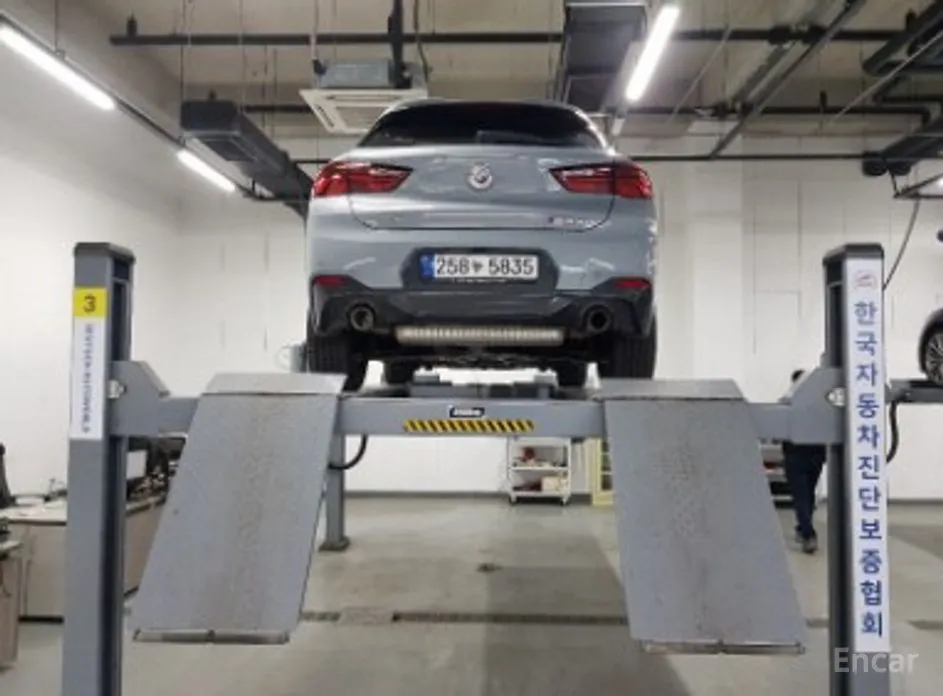 Фото 2 - BMW X2 (F39)