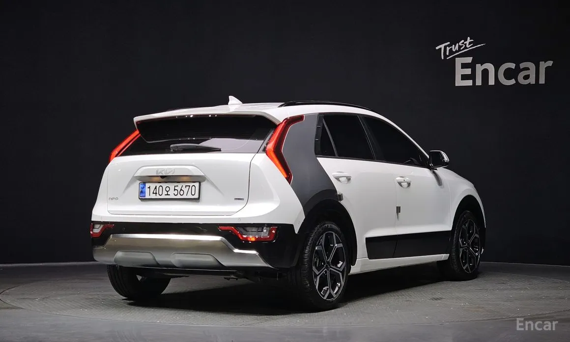 Фото 2 - Kia Niro