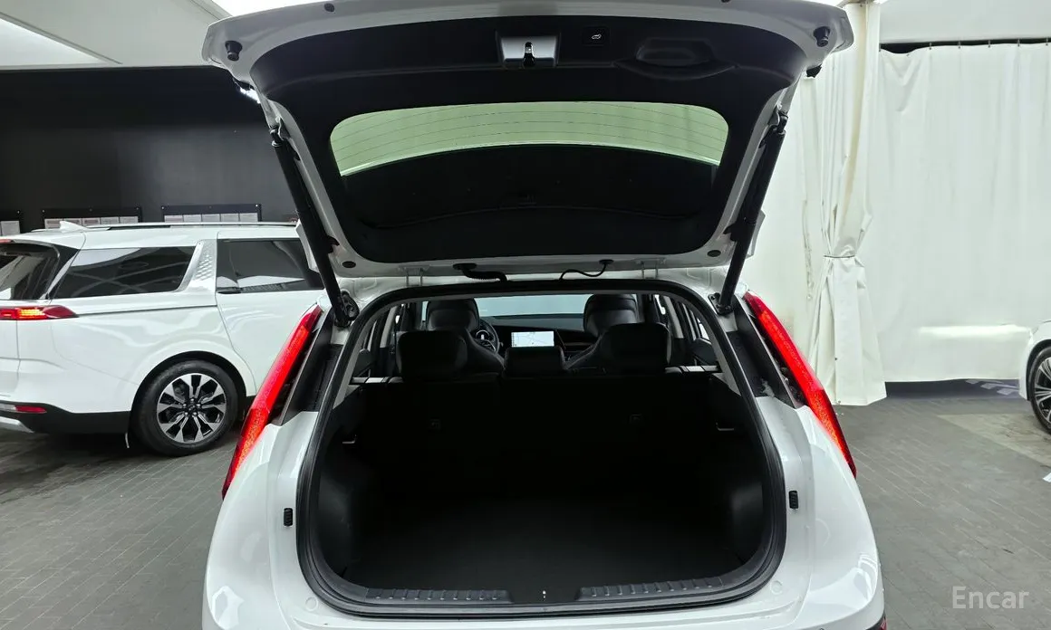 Фото 20 - Kia Niro