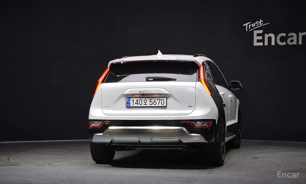 Фото 4 - Kia Niro