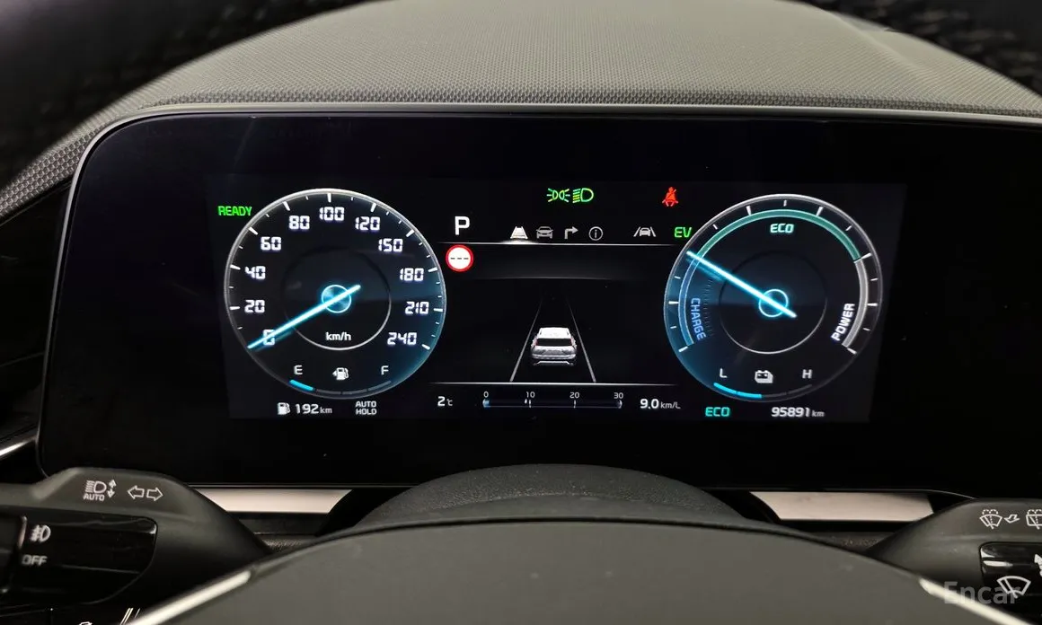 Фото 8 - Kia Niro