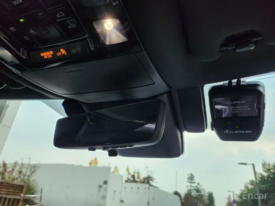 Фото 16 - Lexus RX