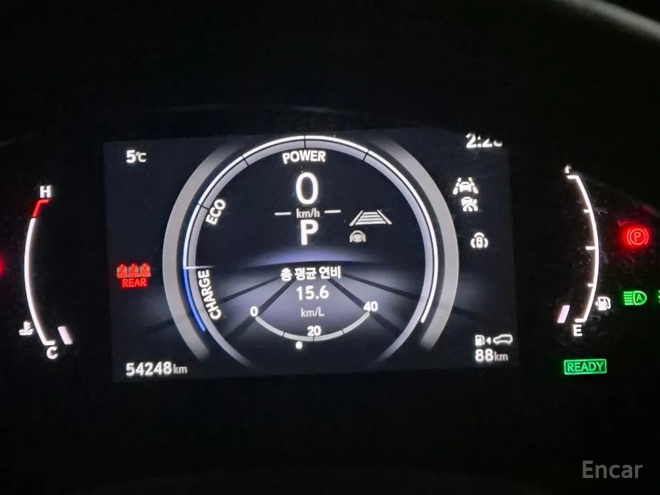 Фото 9 - Lexus RX