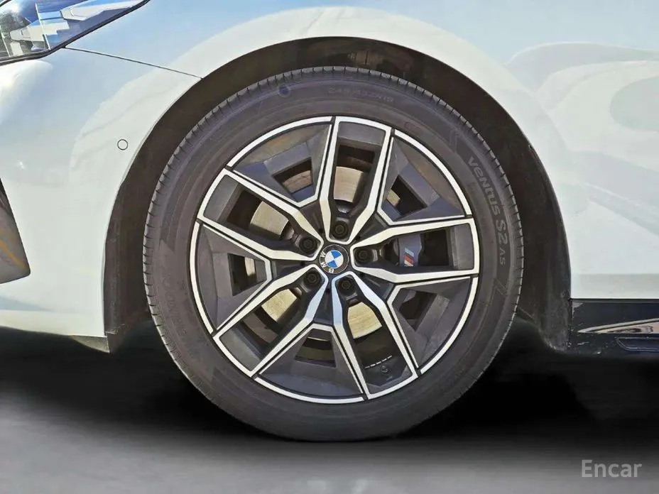 Фото 5 - BMW 5 Series