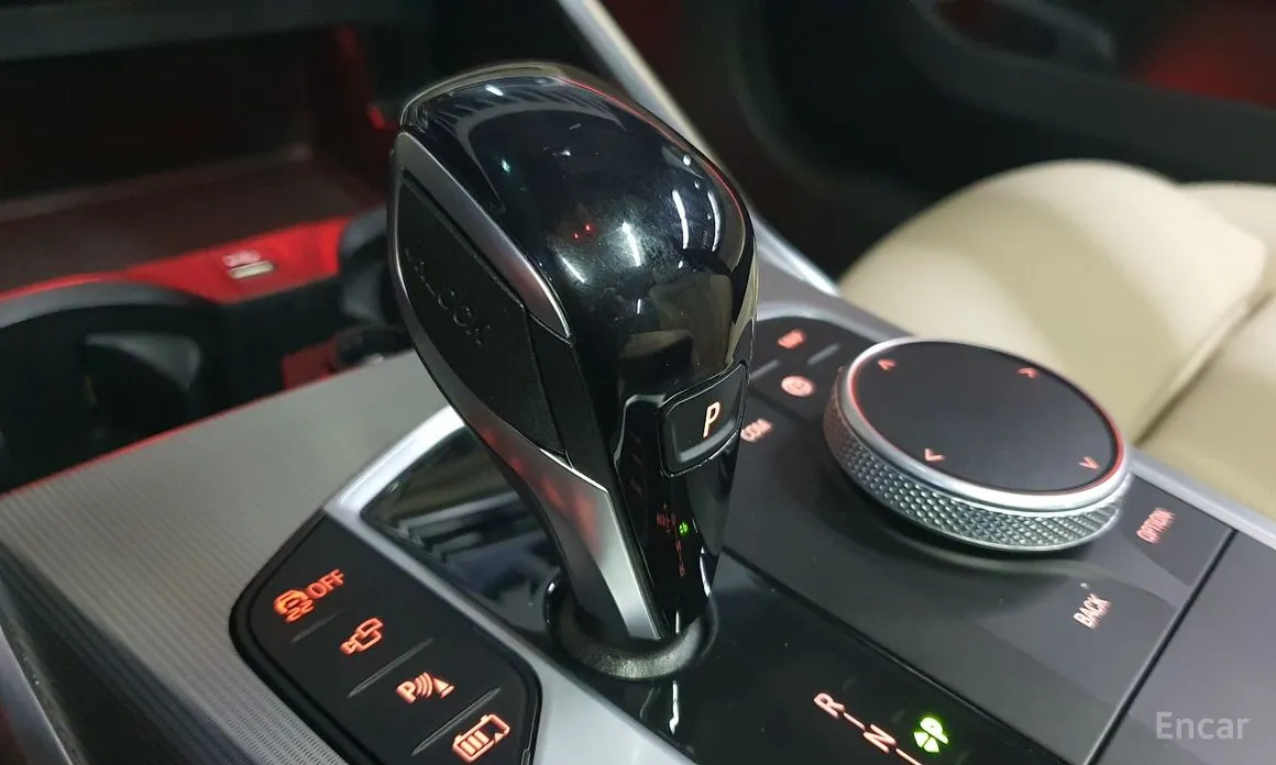 Photo 9 - BMW 3 Series